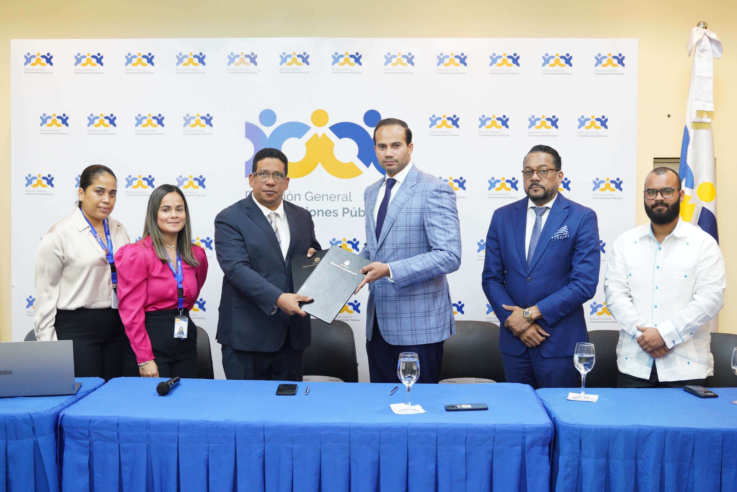 DGCP y ANIPARD firman acuerdo para la sostenibilidad en obras públicas